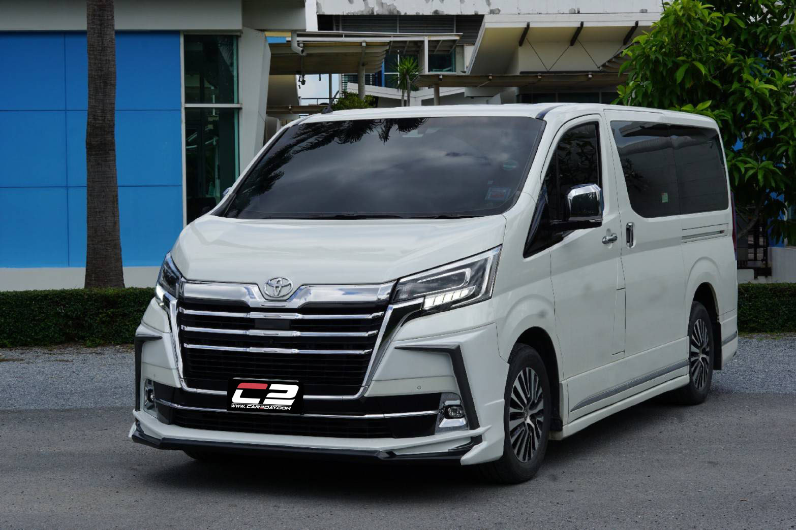 2019 Toyota Majesty 2.8 Grande