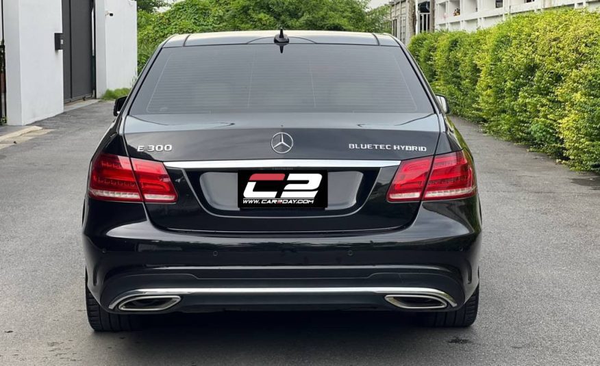 2013 MERCEDES-BENZ E 300 Class W212 Sedan Facelift