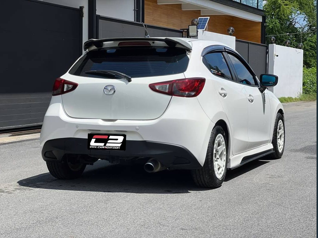 2015 MAZDA2  Sports Standard Auto 6sp FWD 1.3i
