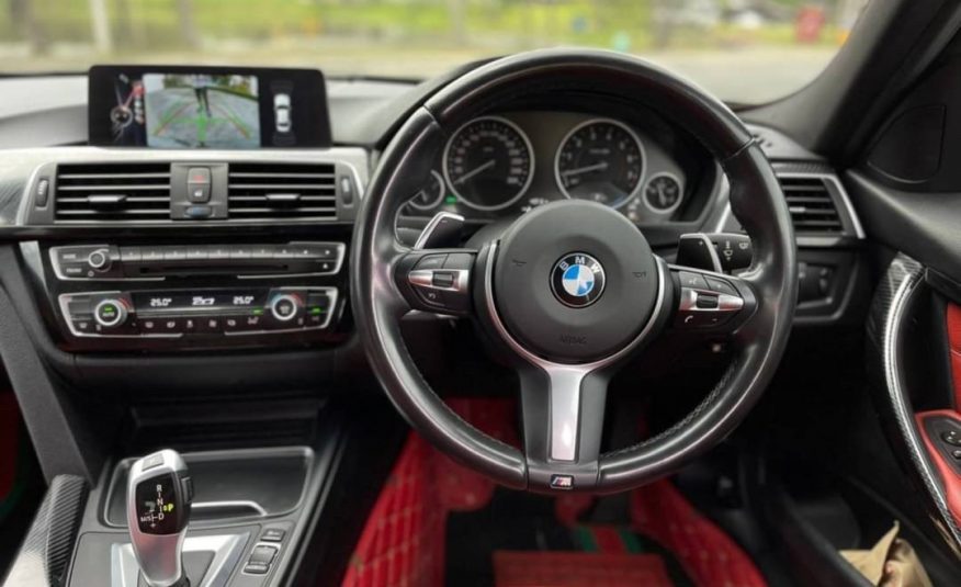 2016 BMW 330e M Sport