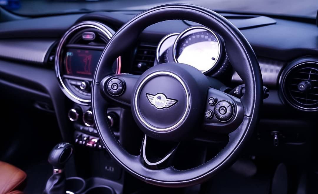 2017 MINI COOPERS CONVERTIBLE F57