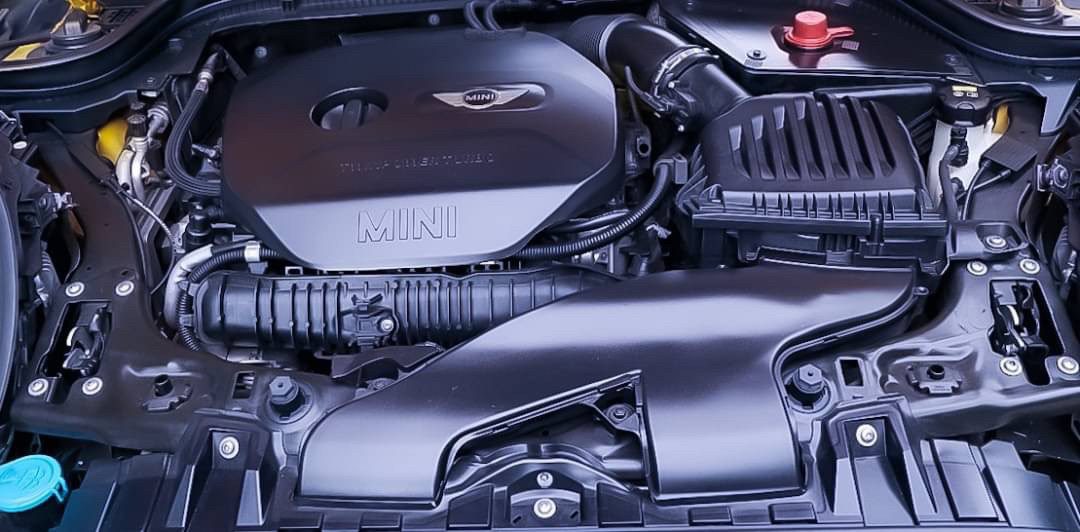 2017 MINI COOPERS CONVERTIBLE F57