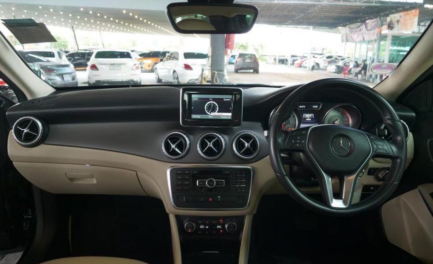 2015 Mercedes-Benz GLA200