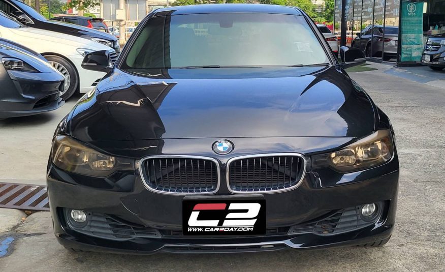 2013 BMW 320i Luxury