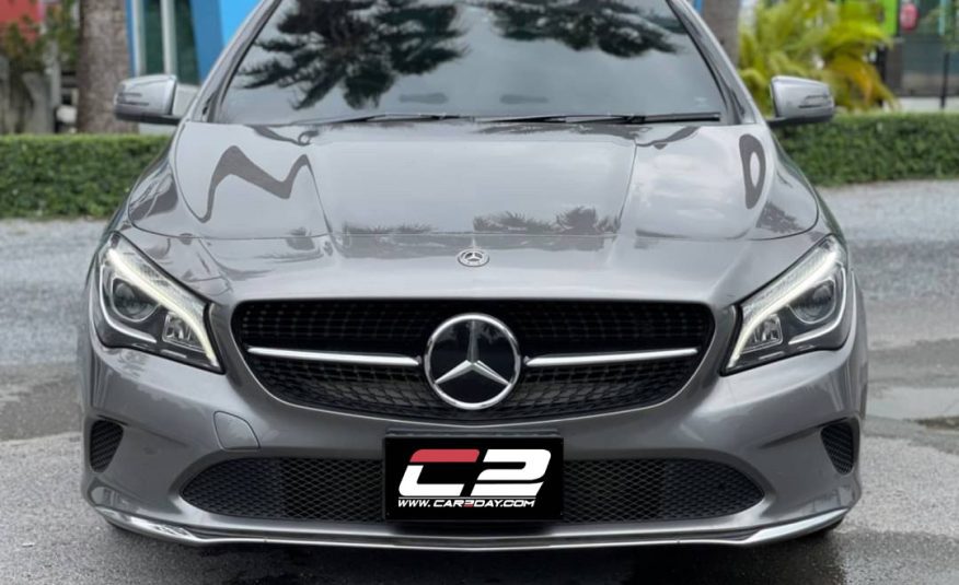 2018 Mercedes Benz CLA200