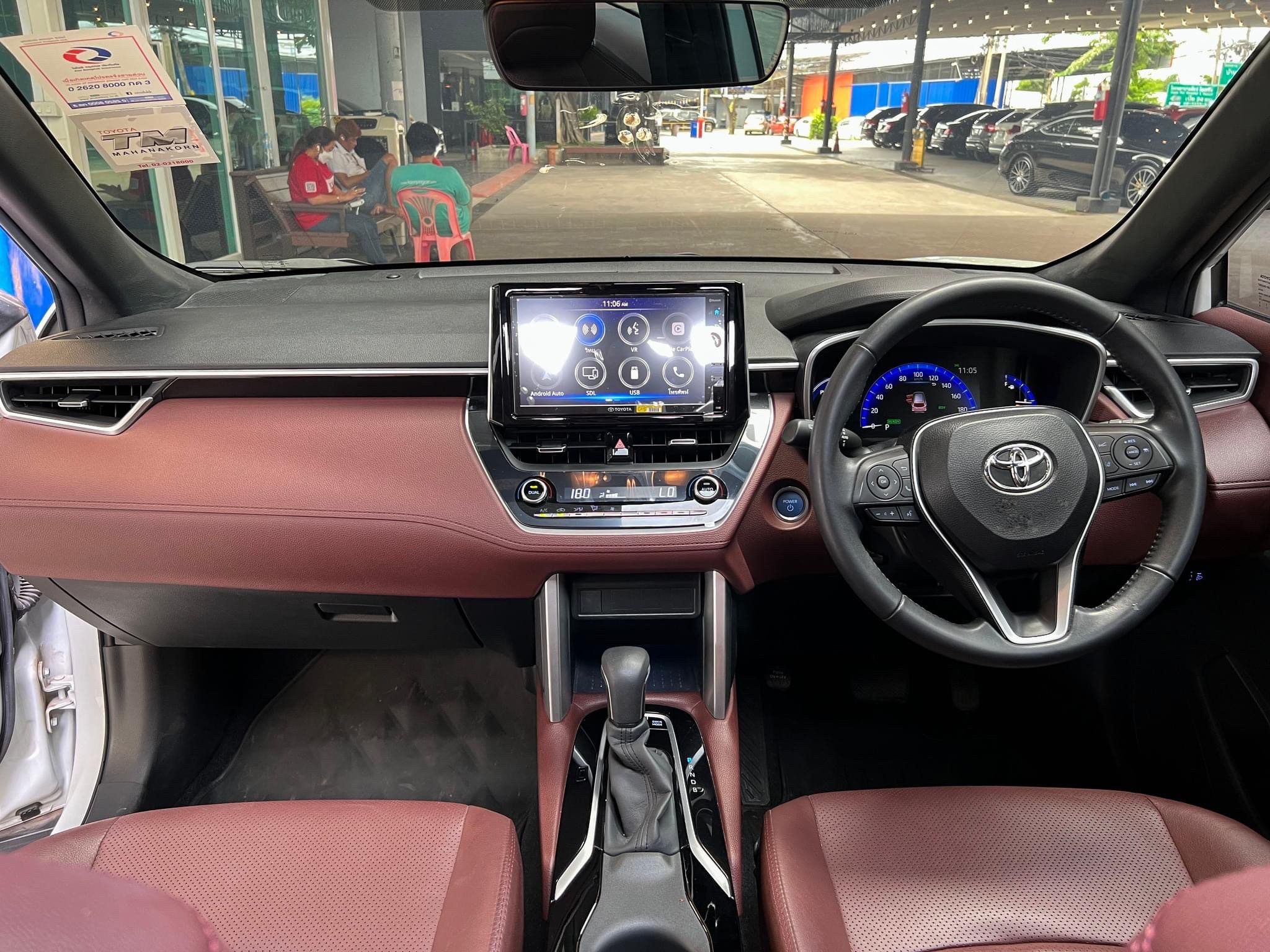 2020 Toyota Cross 1.8 Hybrid Premium Safety