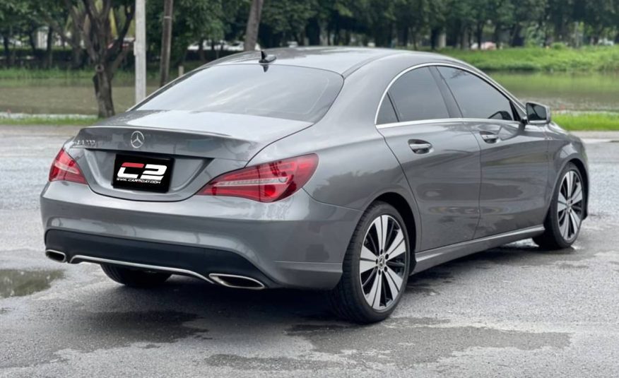 2018 Mercedes Benz CLA200