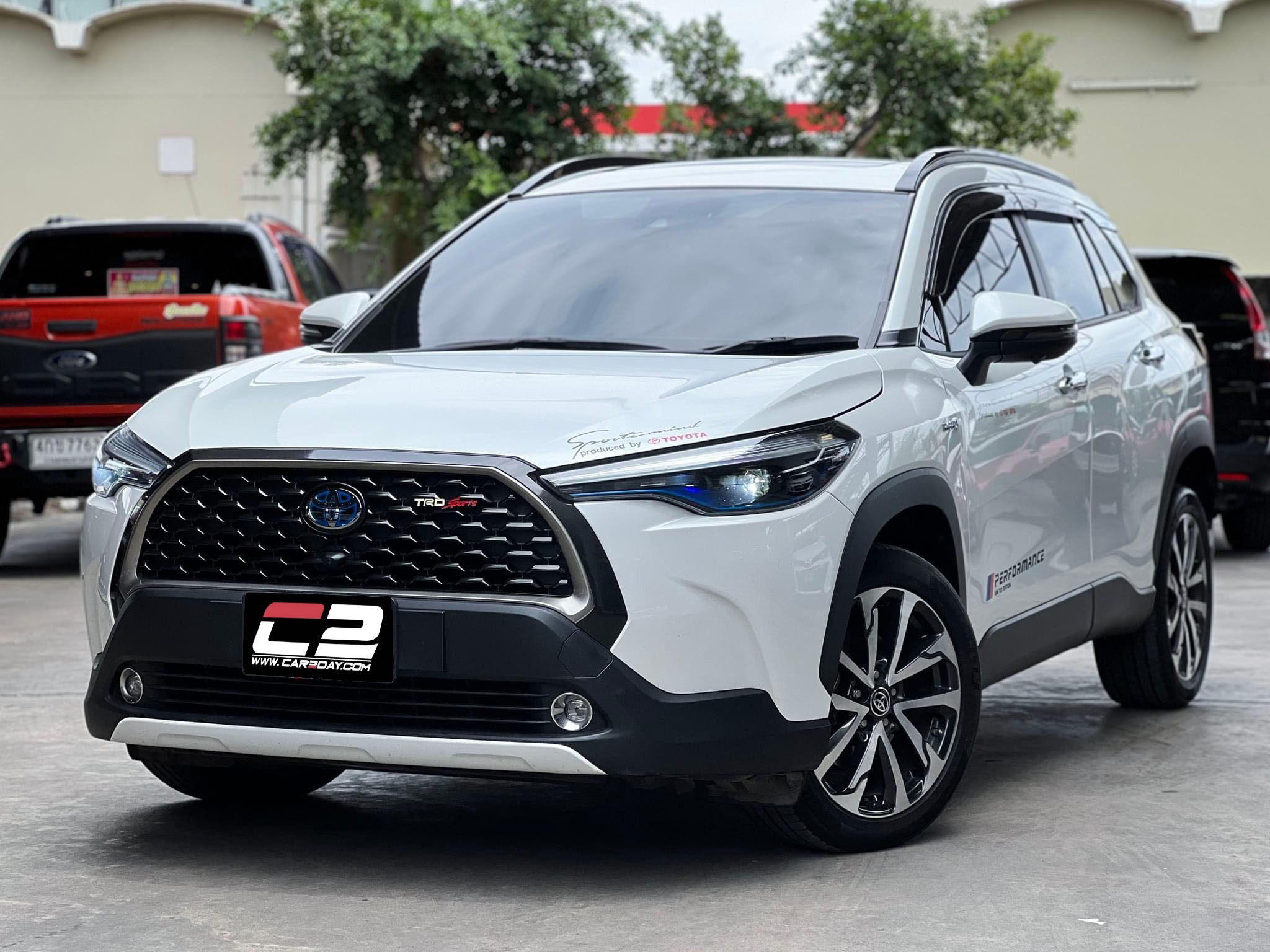 2020 Toyota Cross 1.8 Hybrid Premium Safety