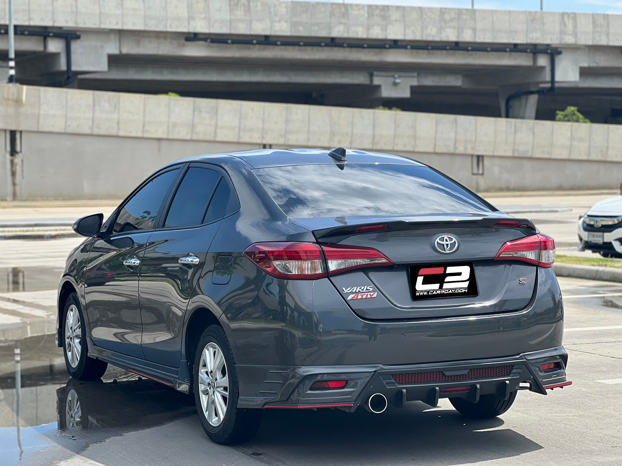 2018 TOYOTA YARIS ATIV 1.2S