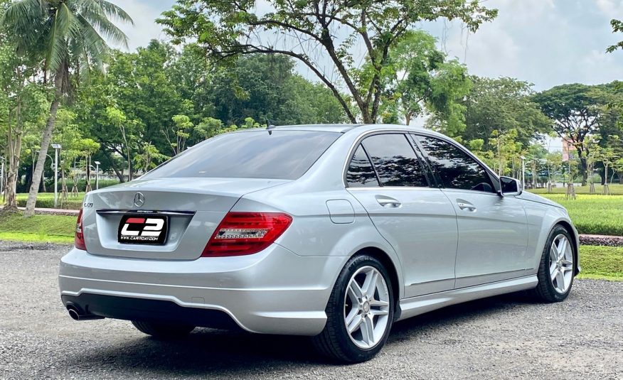 2012 BENZ C180 1.8 SALOON AT