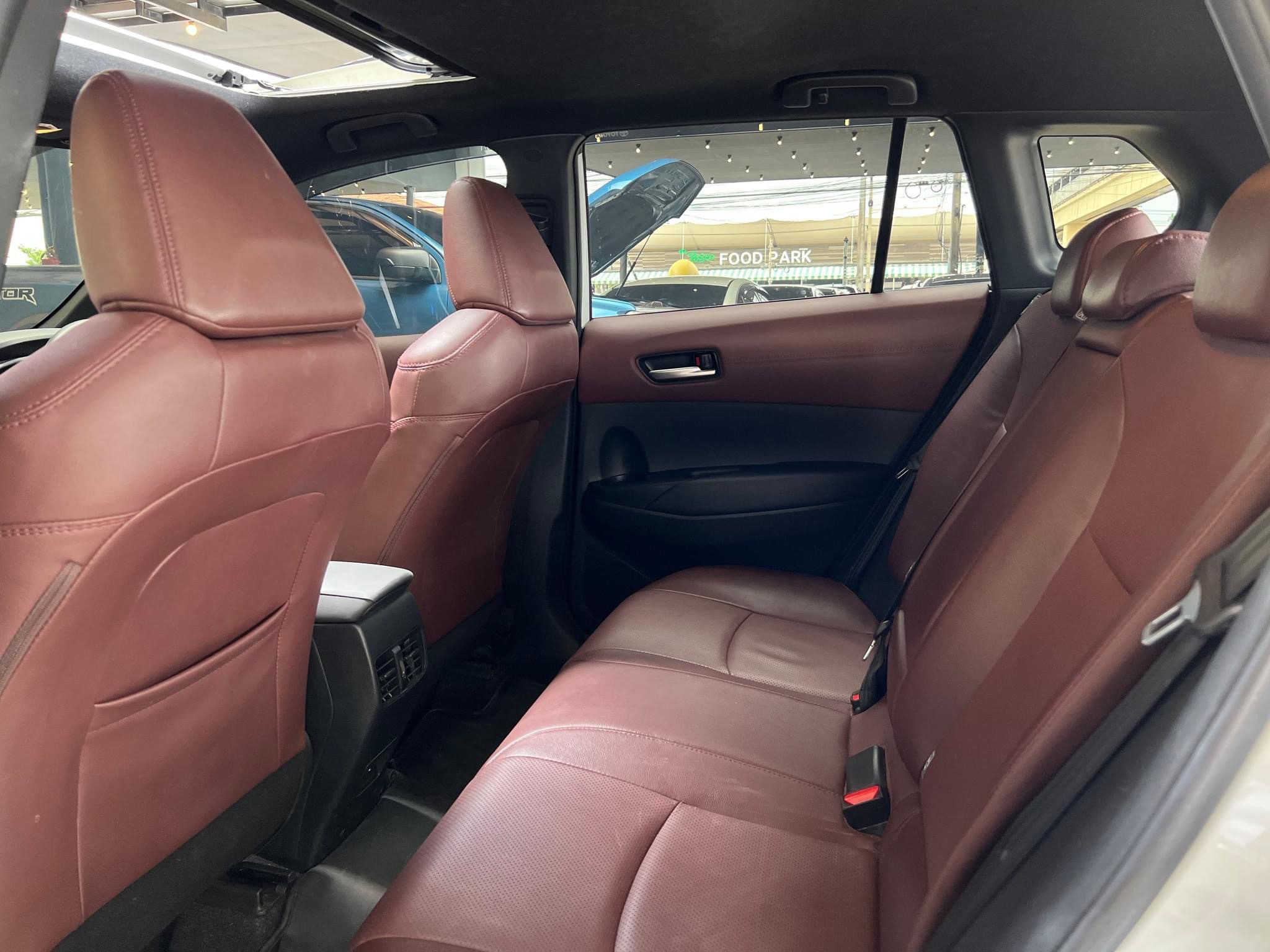 2020 Toyota Cross 1.8 Hybrid Premium Safety