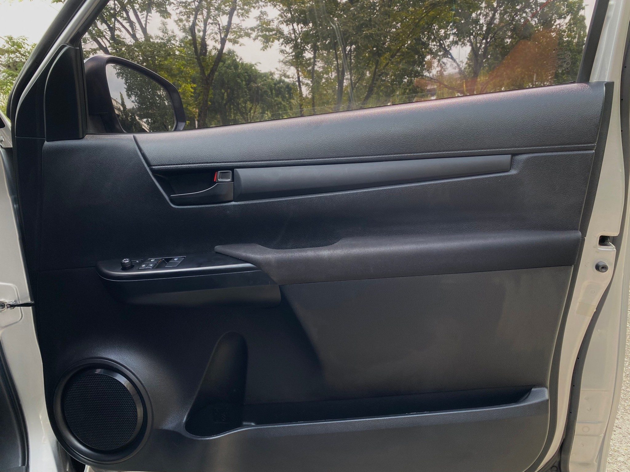 2019 TOYOTA REVO SMARTCAB 2.4 ENTRY MT