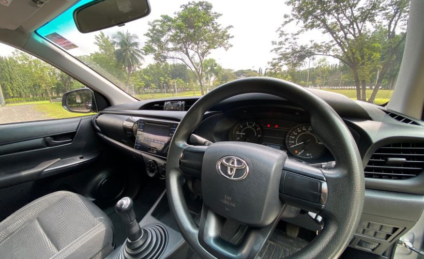 2019 TOYOTA REVO SMARTCAB 2.4 ENTRY MT