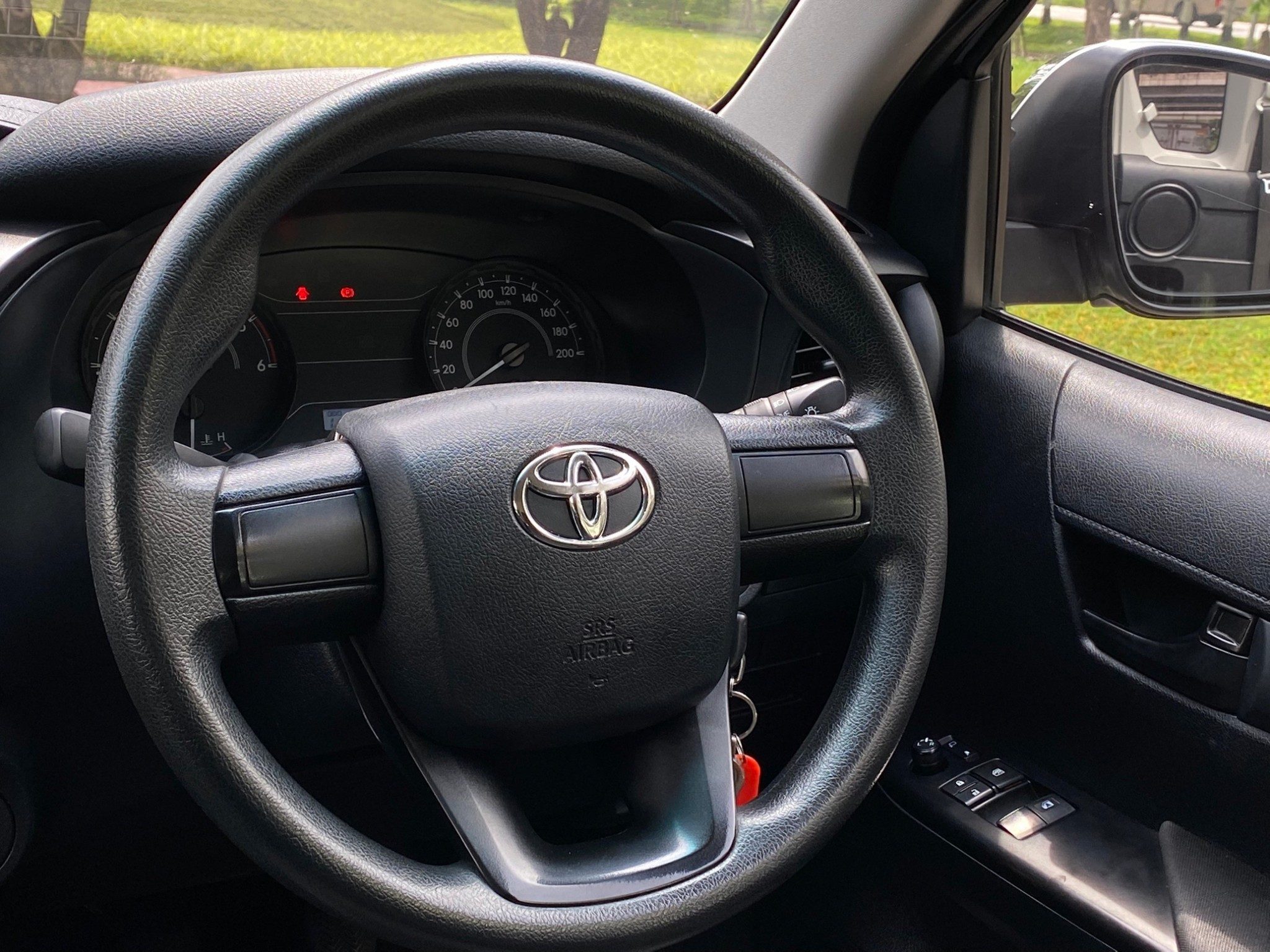 2019 TOYOTA REVO SMARTCAB 2.4 ENTRY MT