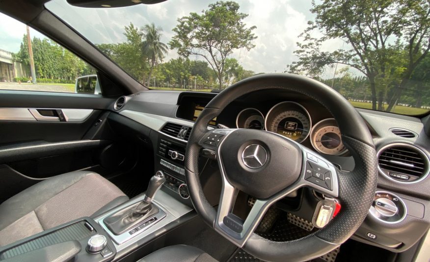 2012 BENZ C180 1.8 SALOON AT