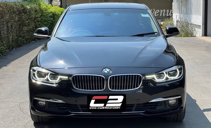 2016 BMW 330e Luxury