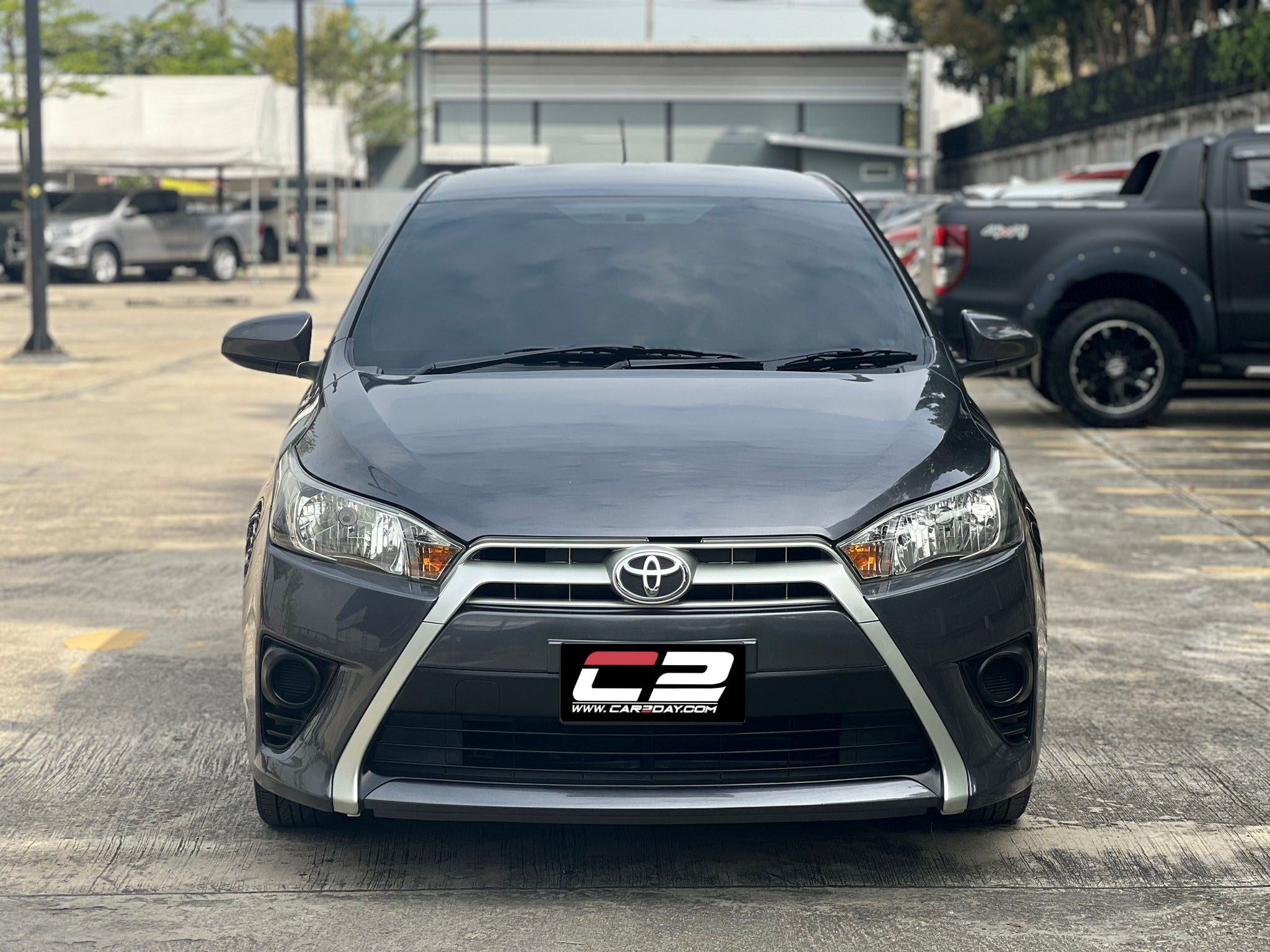 2014 TOYOTA YARIS 1.2E