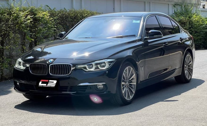 2016 BMW 330e Luxury