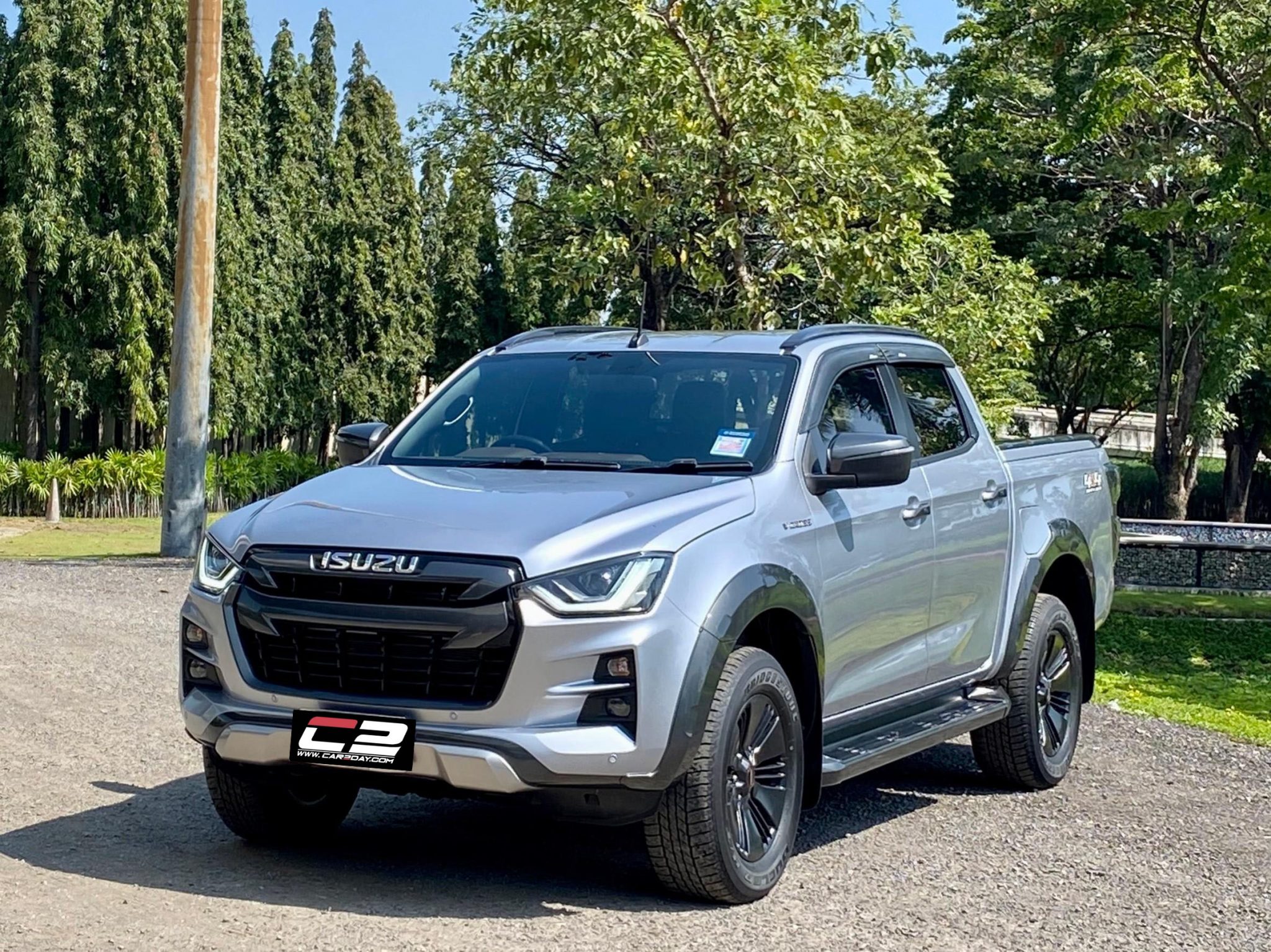 ISUZU DMAX V-CROSS DOUBLE CAB 3.0 M NAVI AT