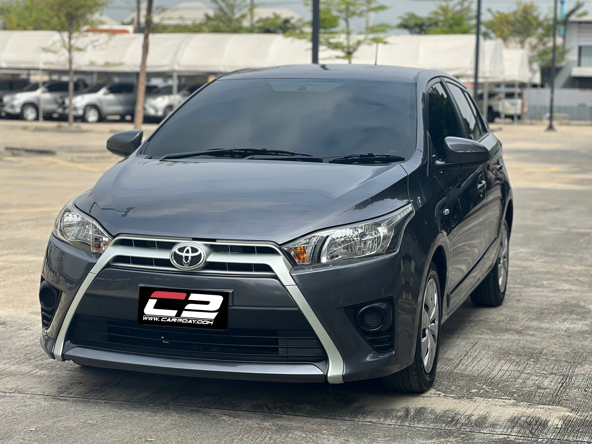 2014 TOYOTA YARIS 1.2E