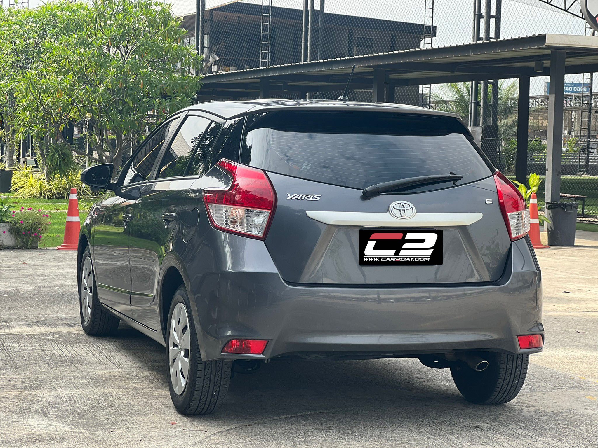 2014 TOYOTA YARIS 1.2E