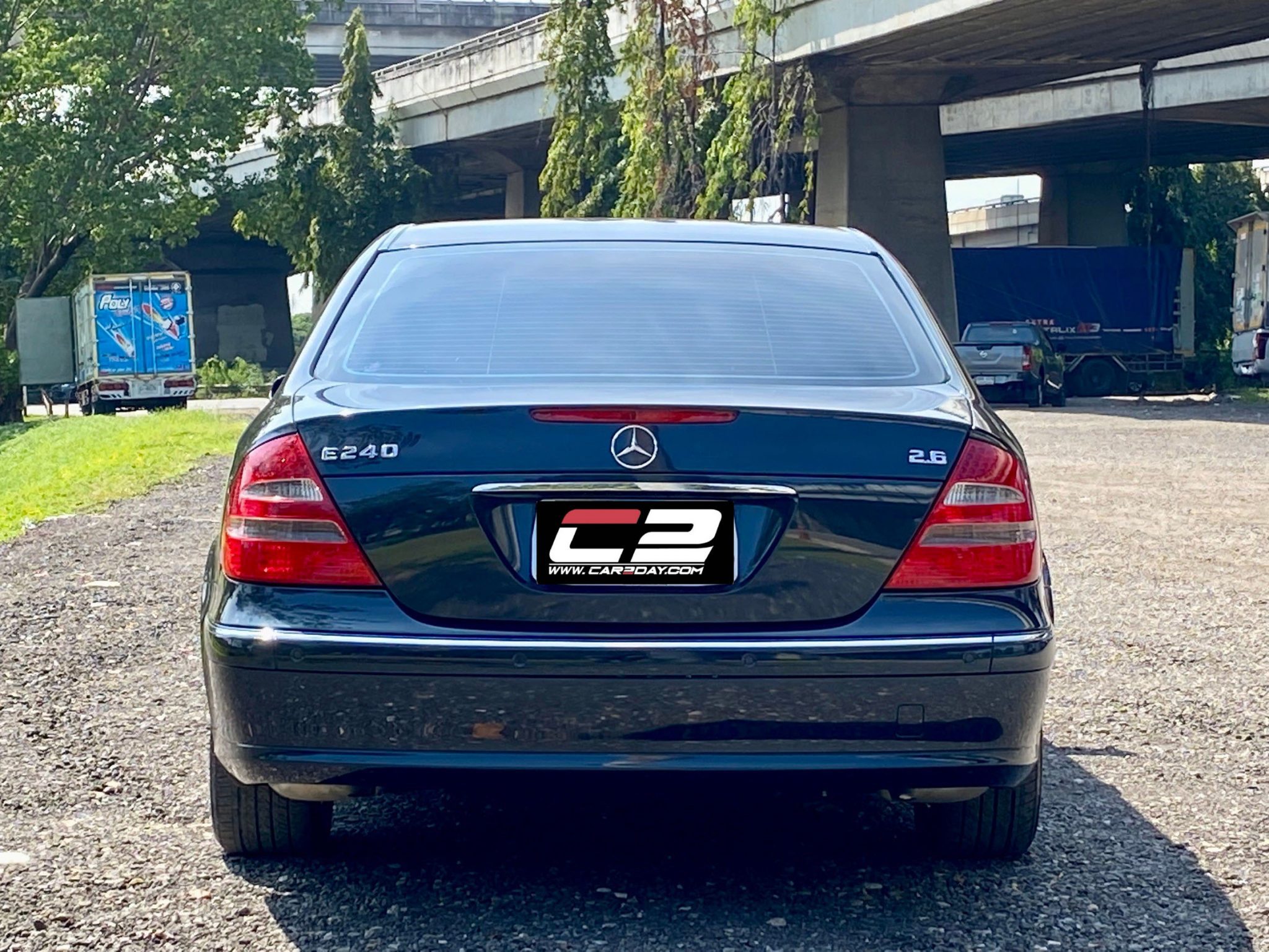 2003 BENZ E240 2.6 AT