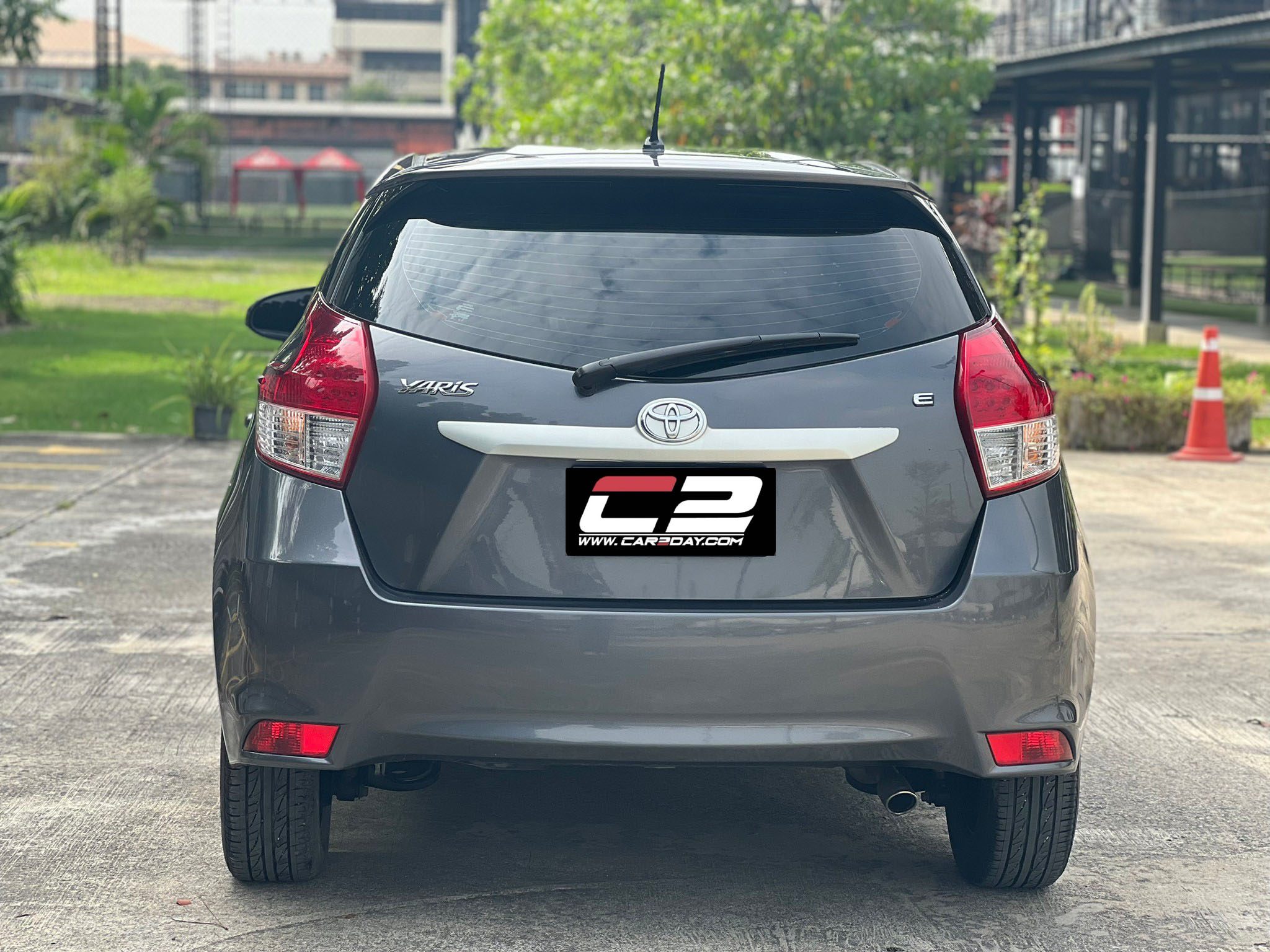 2014 TOYOTA YARIS 1.2E