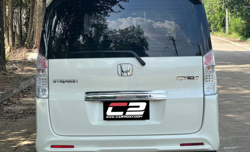 2012 Honda Stepwagon  JP 7st CVT FWD 2.0