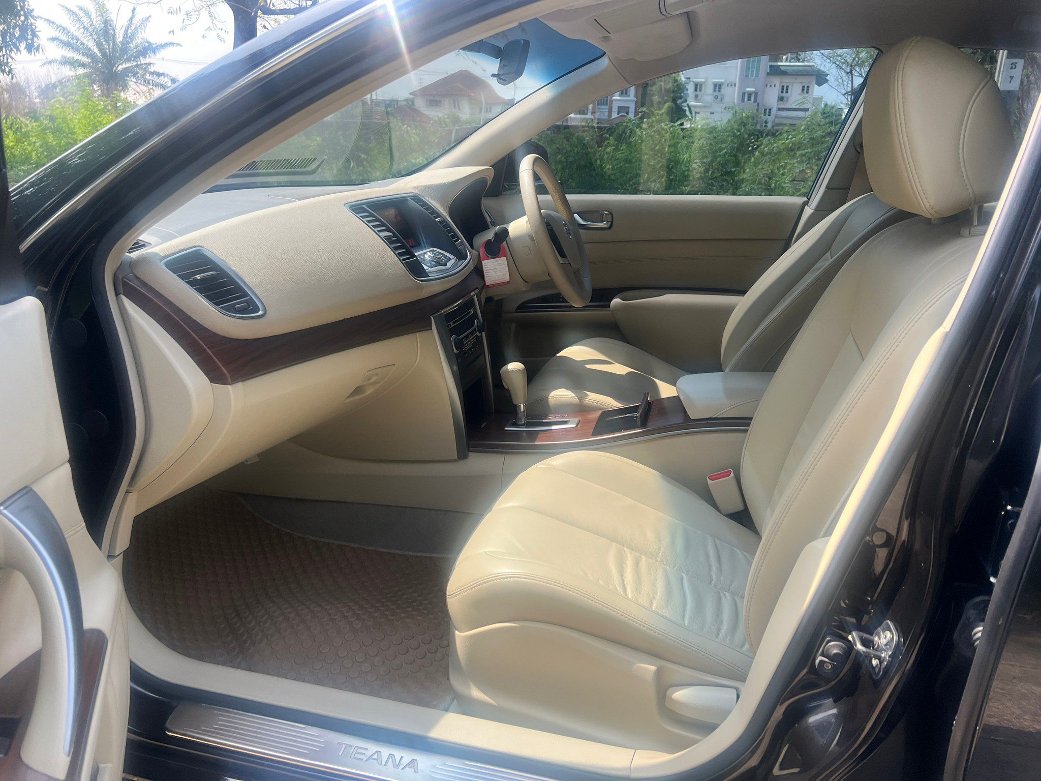 2011 NISSAN TEANA 2.0 XL