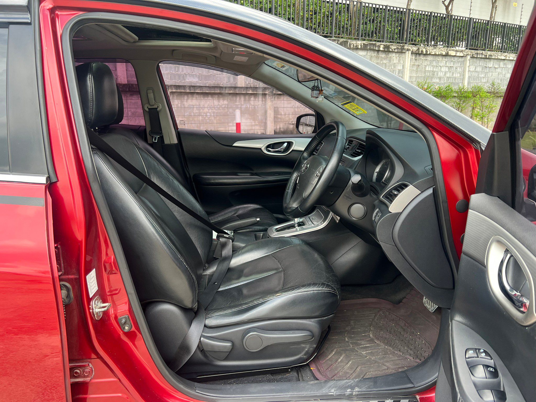 2013 NISSAN PULSAR Hatch 1.8