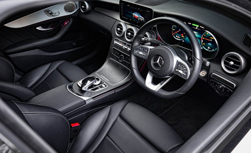 2022 Mercedes-Benz C300e AMG Sport Plug-in Hybrid