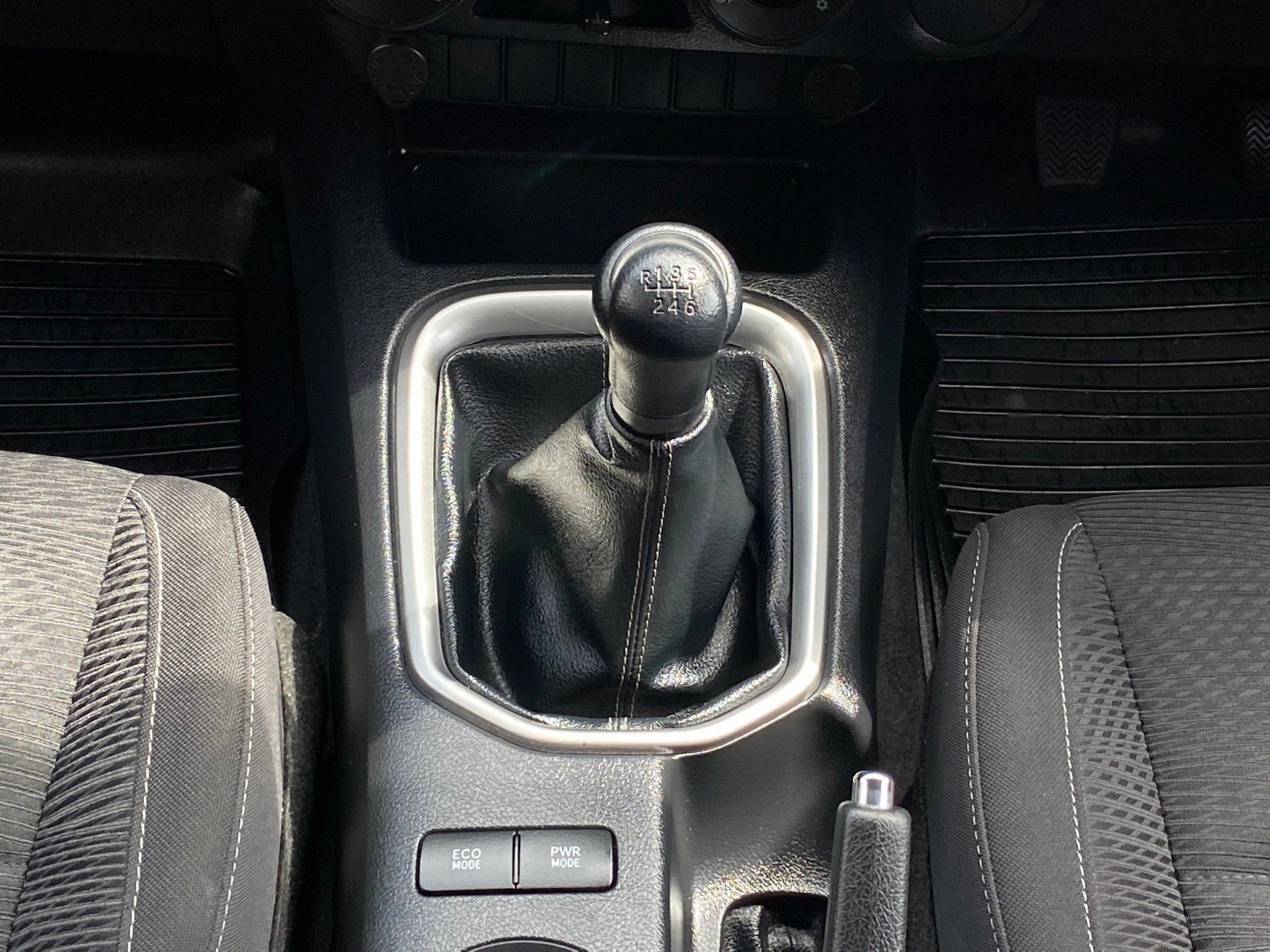 2020 TOYOTA REVO SMARTCAB 2.4 ENTRY PRERUNNER MT