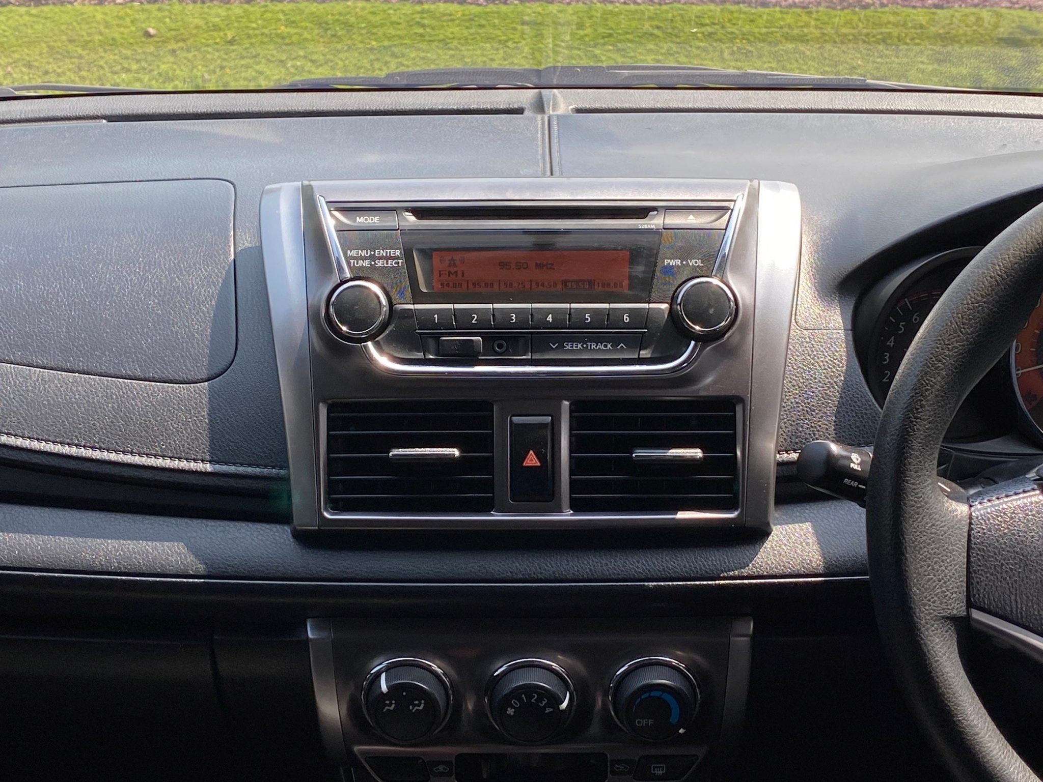 2014 TOYOTA YARIS 1.2 E AT