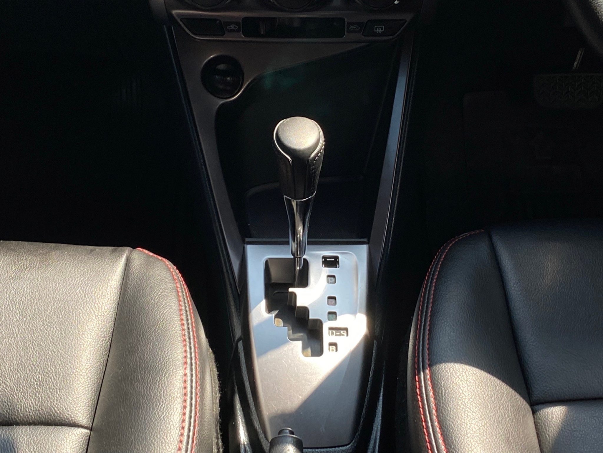 2014 TOYOTA YARIS 1.2 E AT