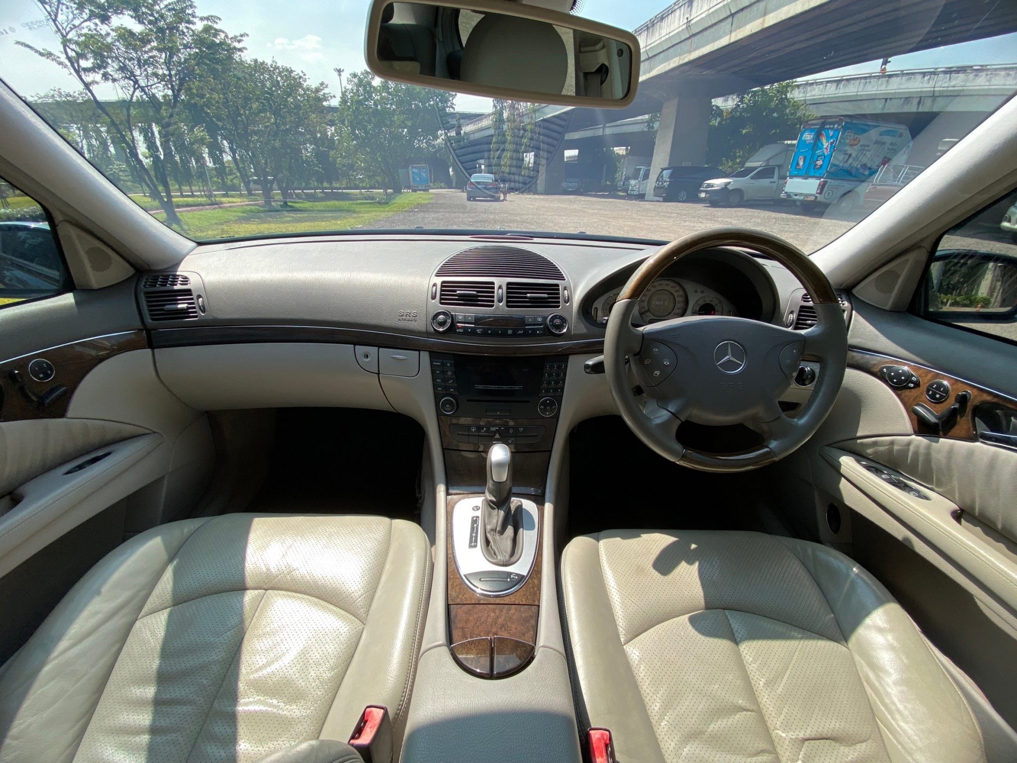2003 BENZ E240 2.6 AT