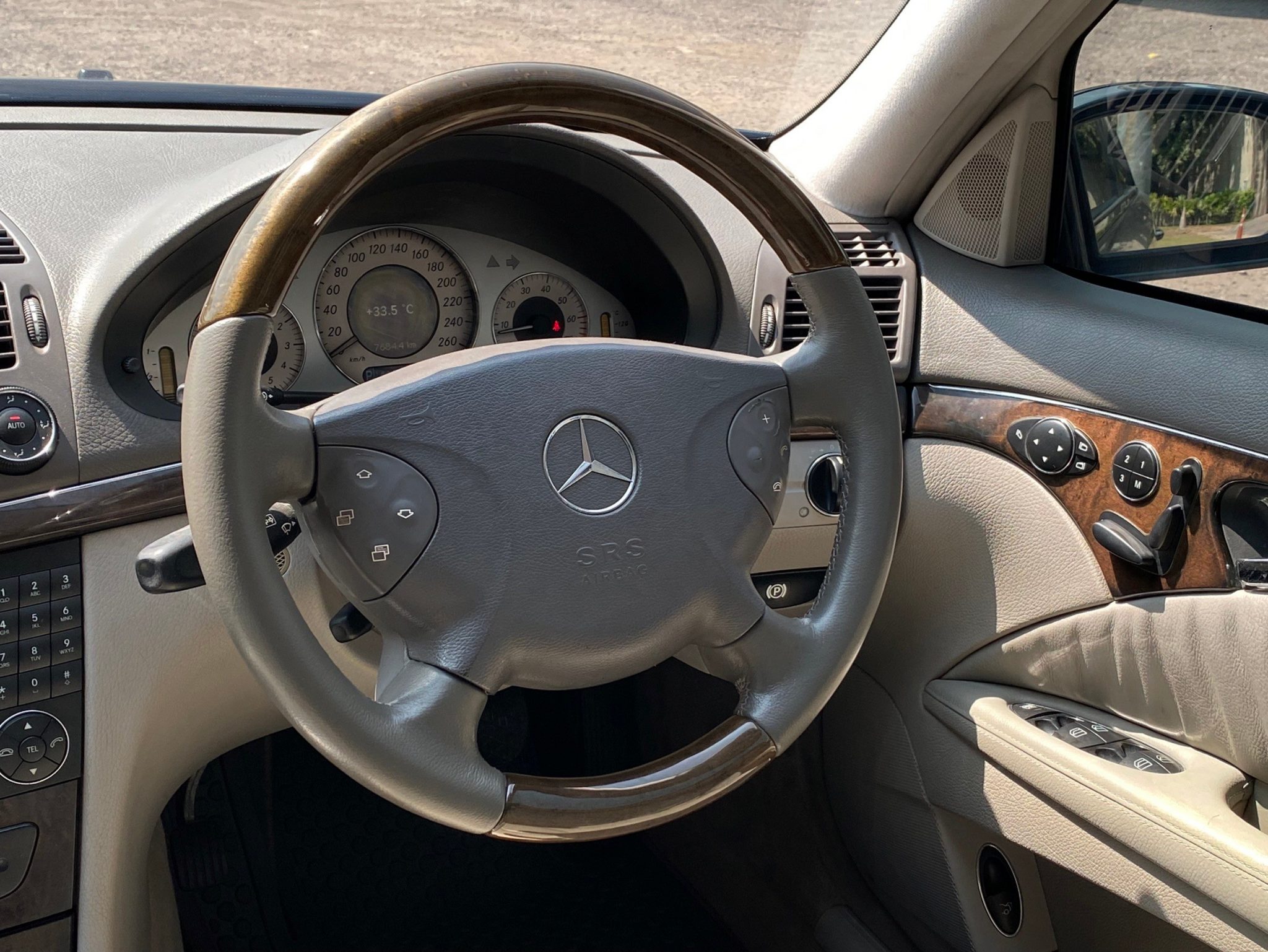 2003 BENZ E240 2.6 AT