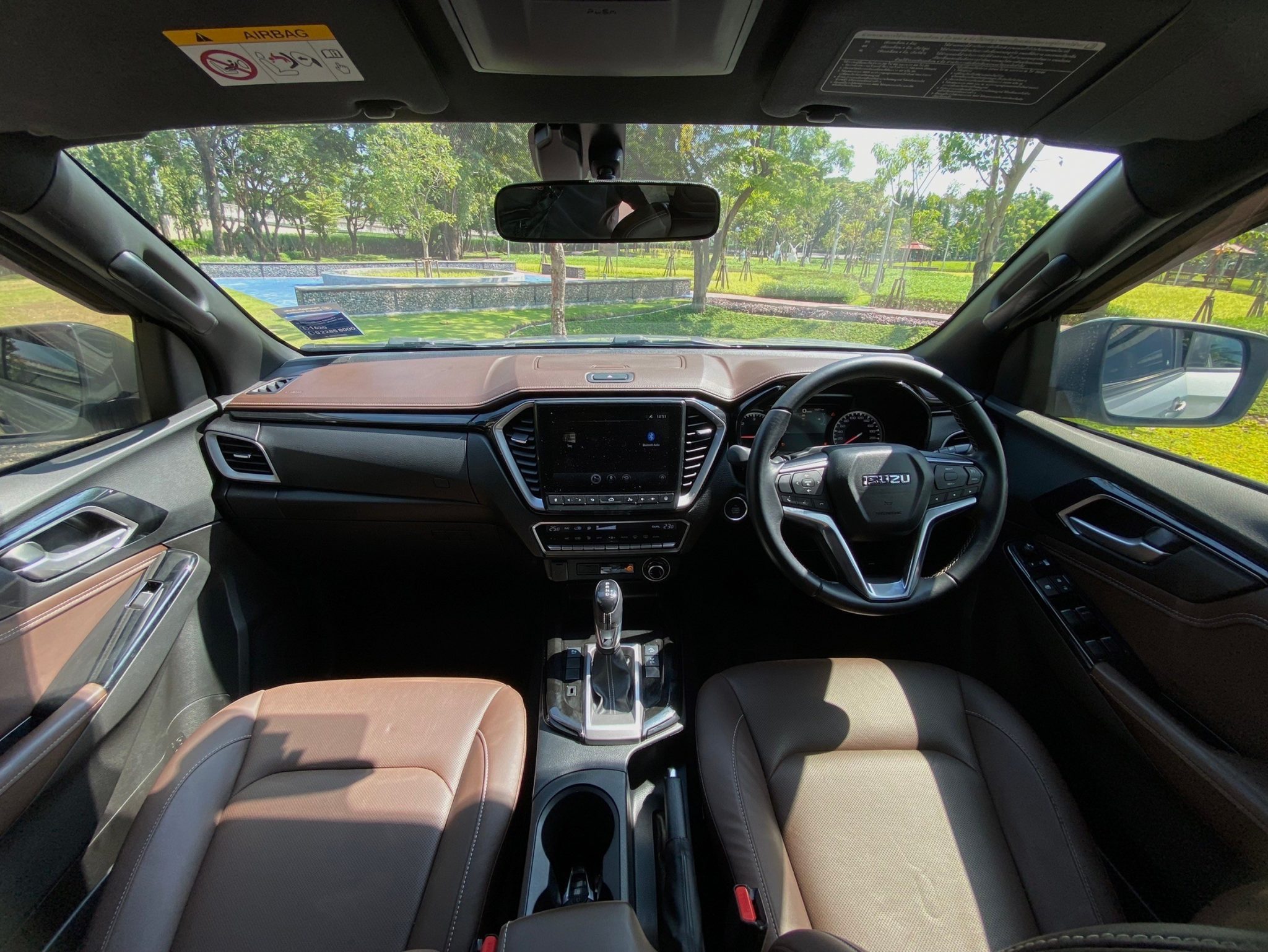 ISUZU DMAX V-CROSS DOUBLE CAB 3.0 M NAVI AT