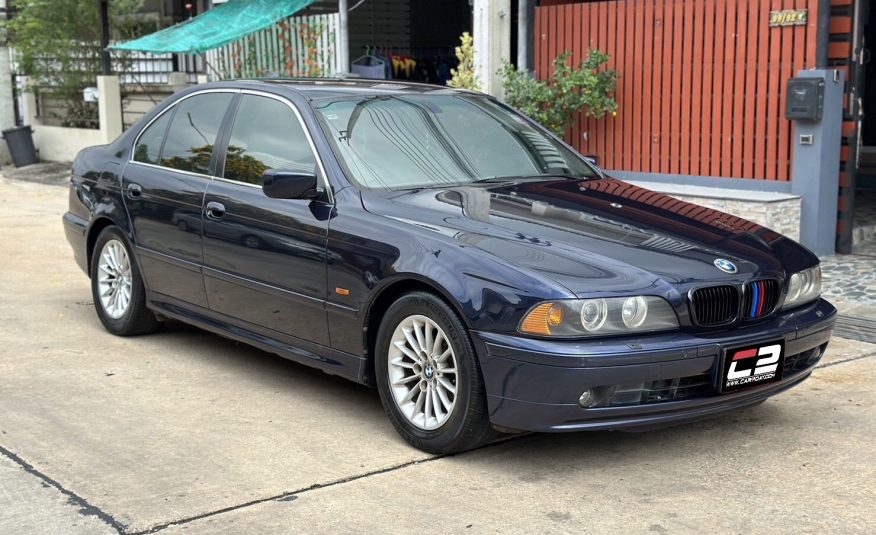 2001 BMW 523ia