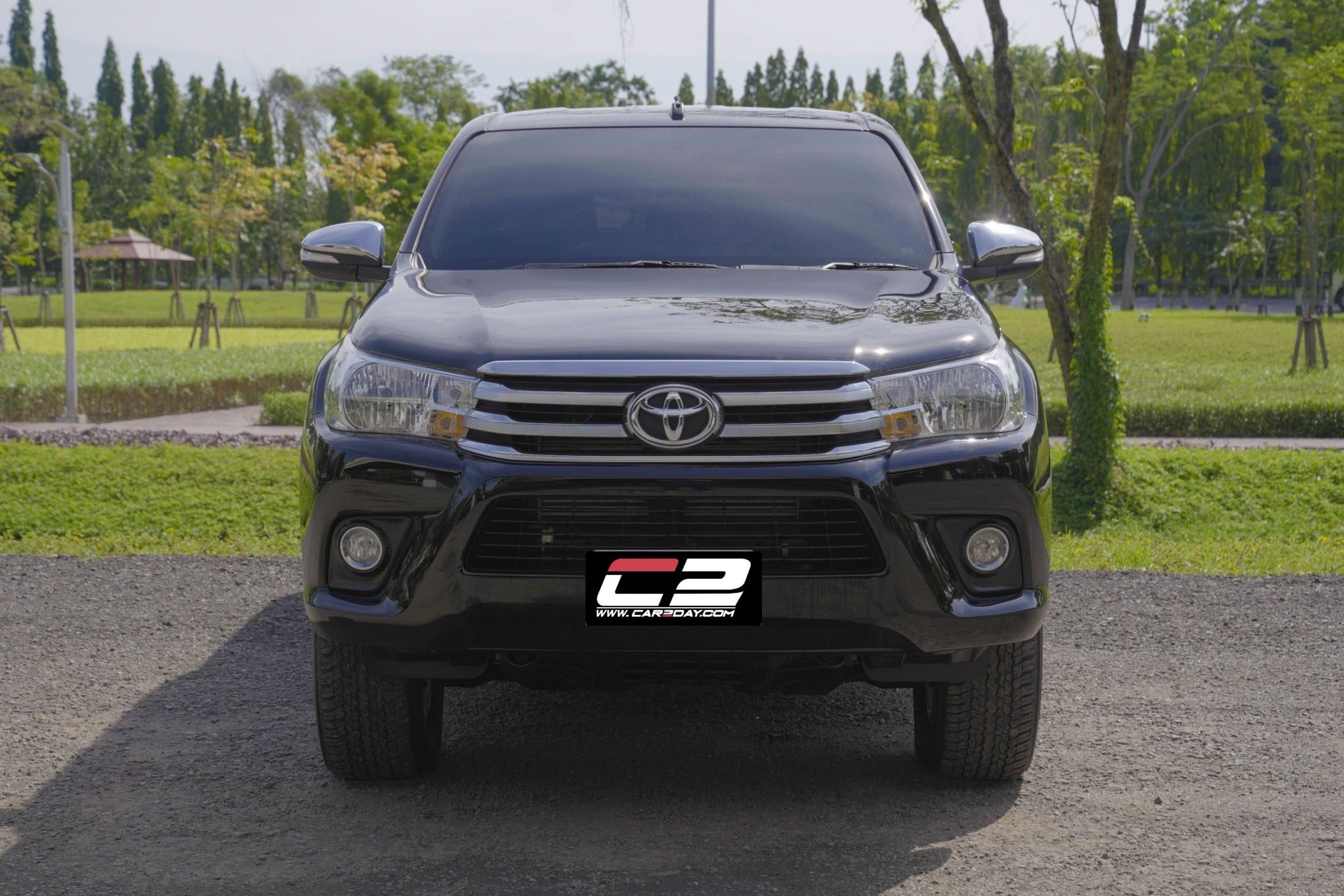 2016 TOYOTA HILUX REVO 2.4 E AT