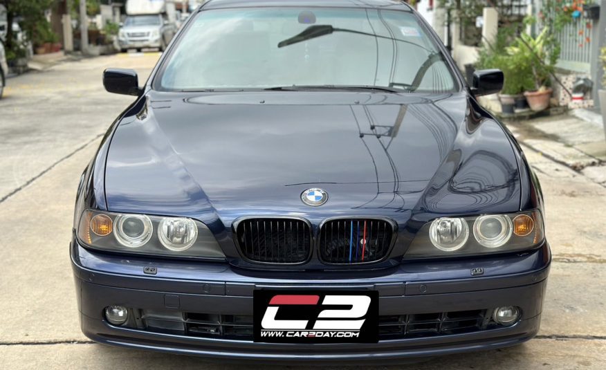 2001 BMW 523ia