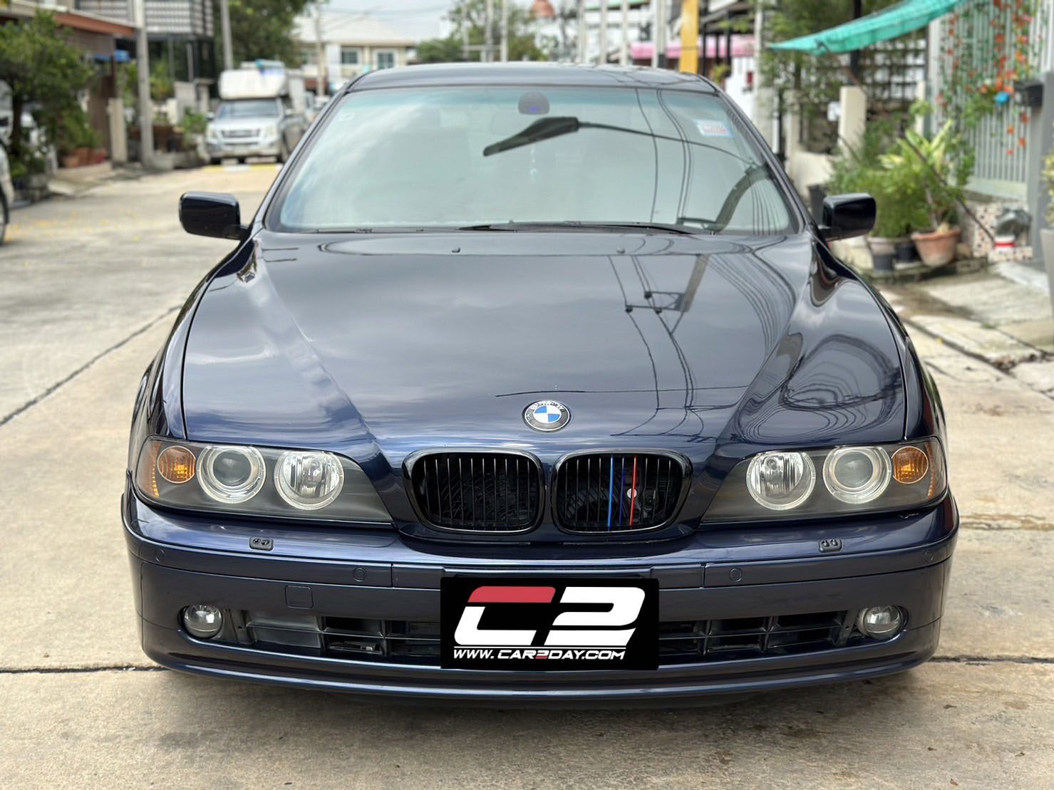 2001 BMW 523ia
