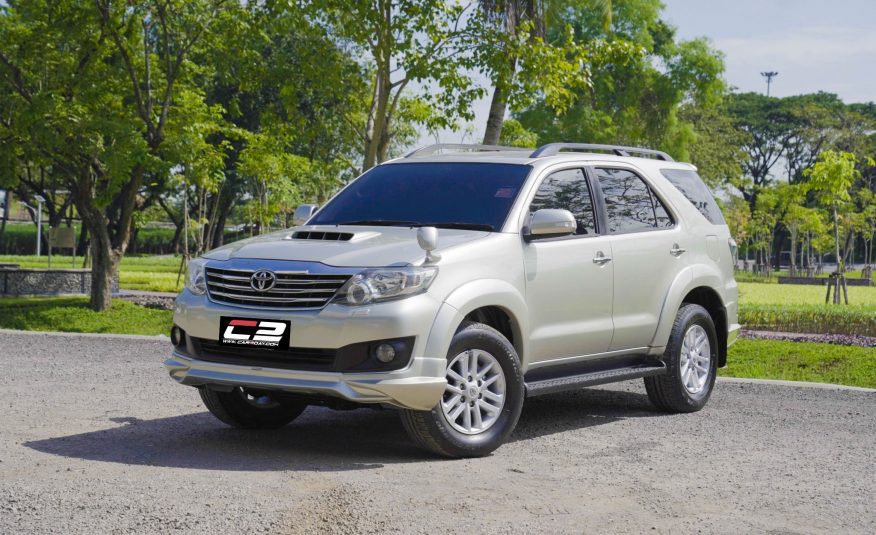 2012 TOYOTA FORTUNER 3.0 V AT