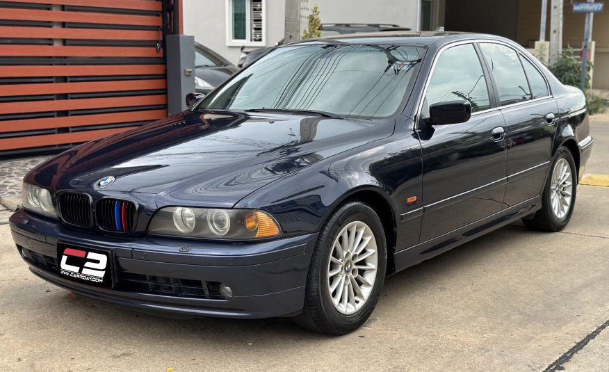 2001 BMW 523ia