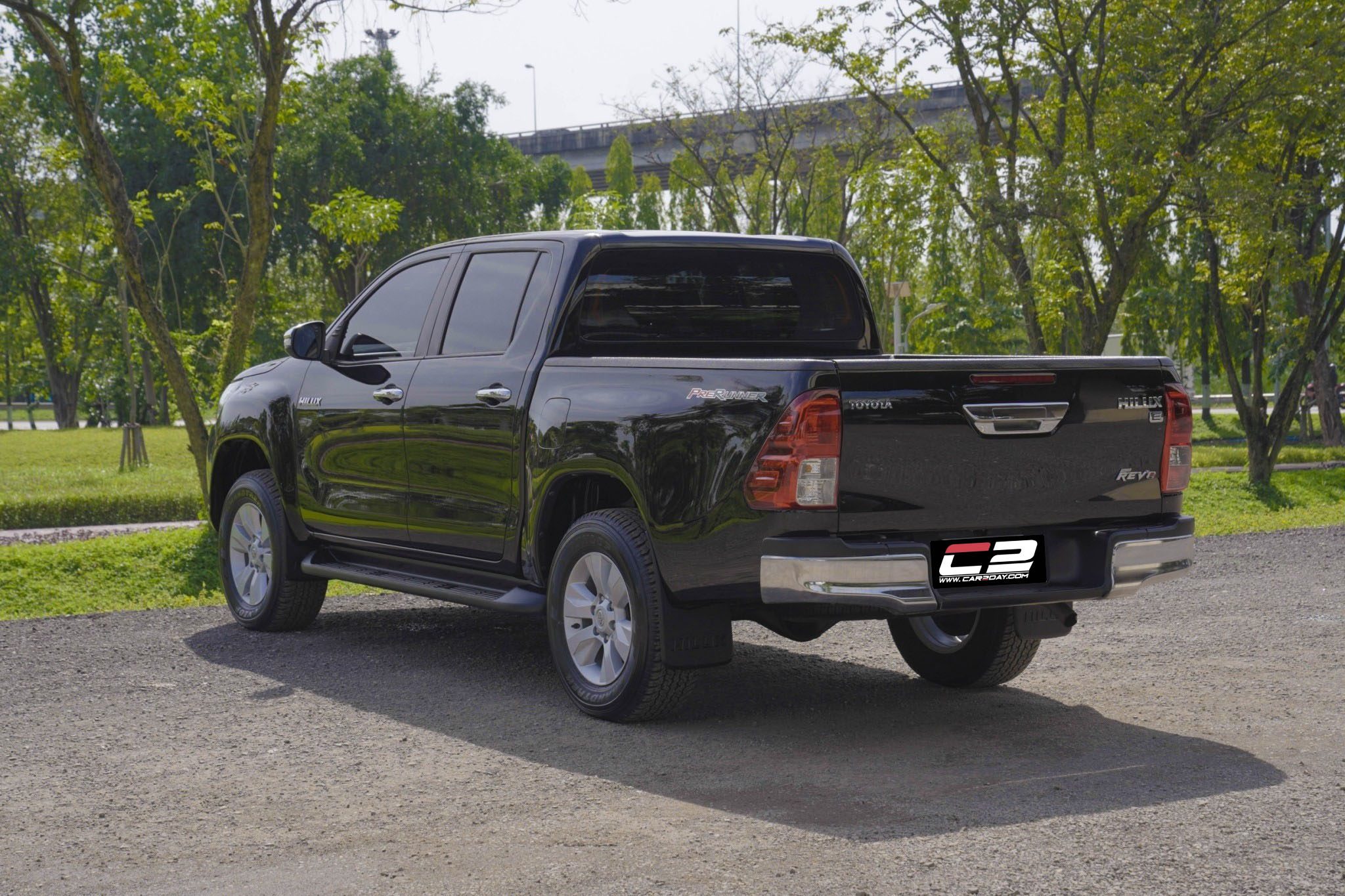 2016 TOYOTA HILUX REVO 2.4 E AT