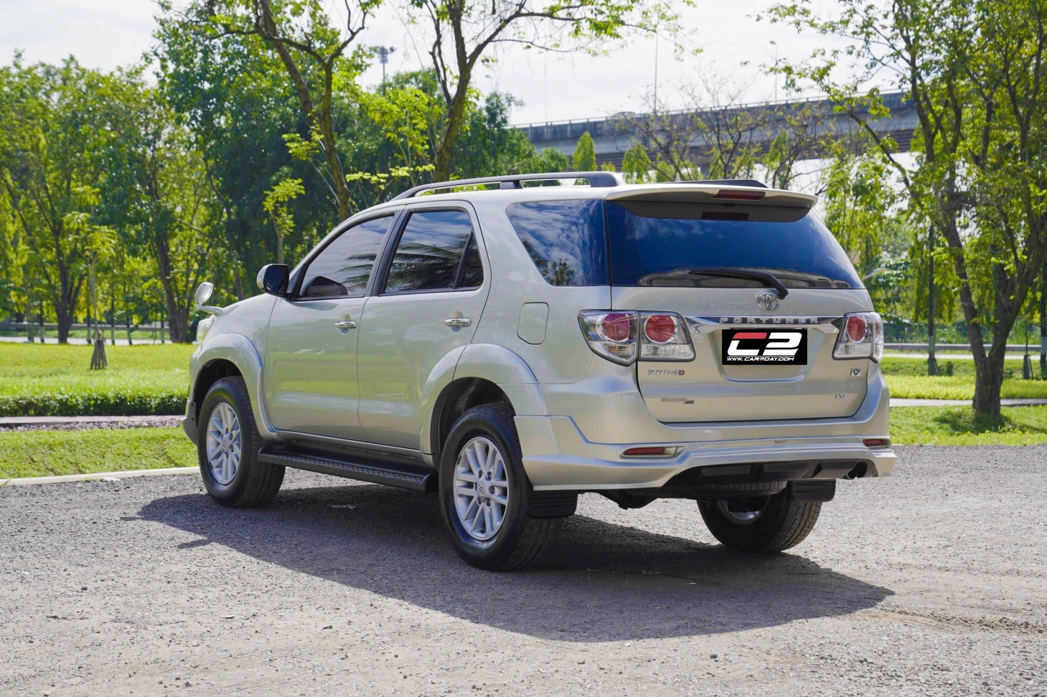 2012 TOYOTA FORTUNER 3.0 V AT