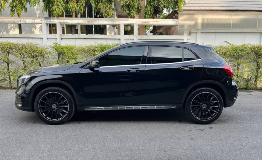 2019 Mercedes Benz GLA250 AMG