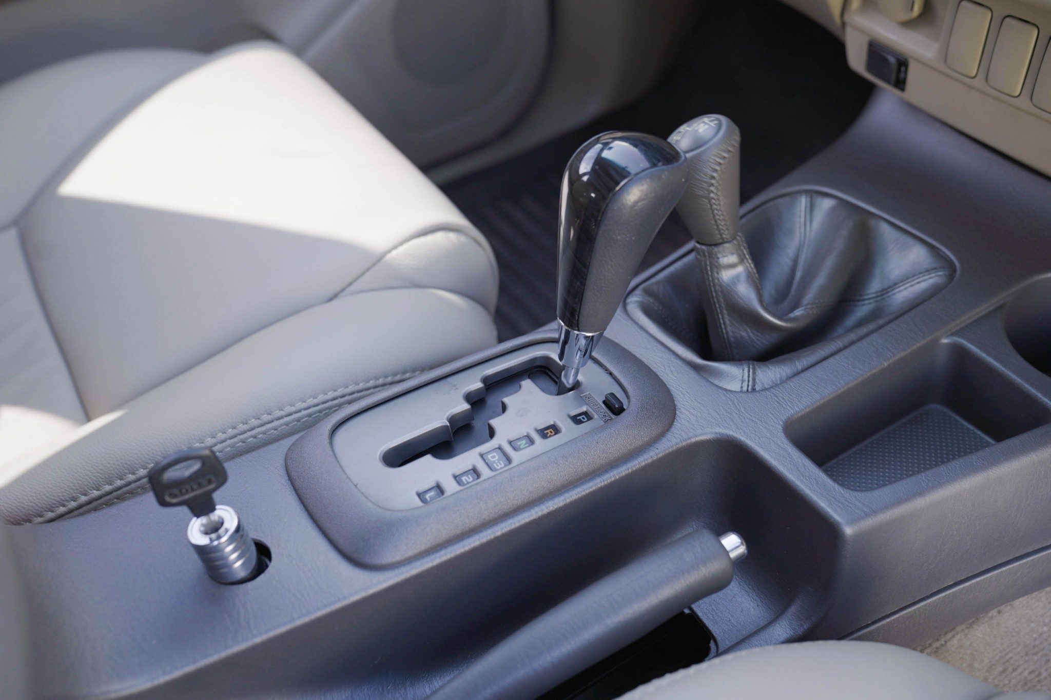 2012 TOYOTA FORTUNER 3.0 V AT