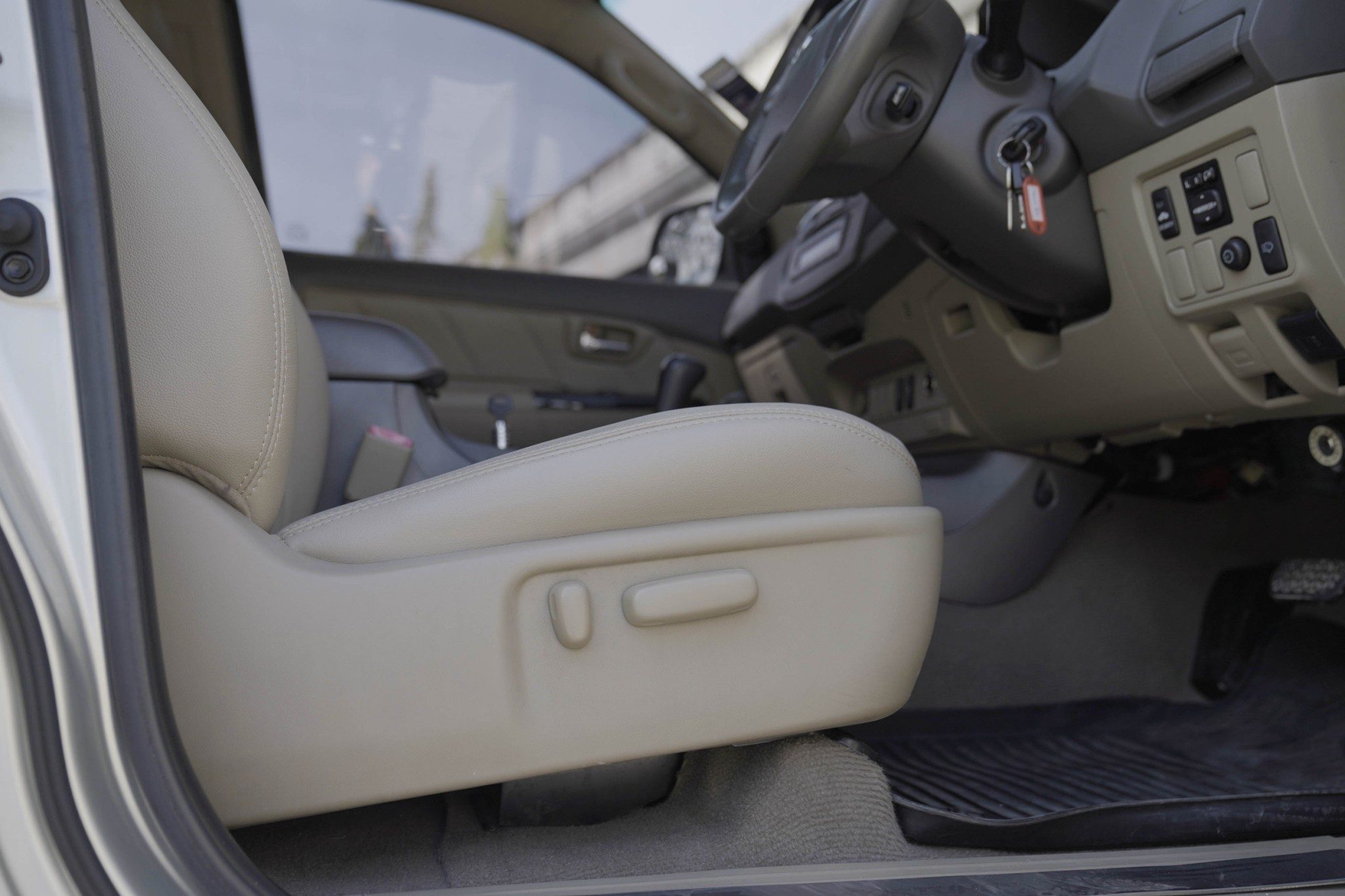2012 TOYOTA FORTUNER 3.0 V AT