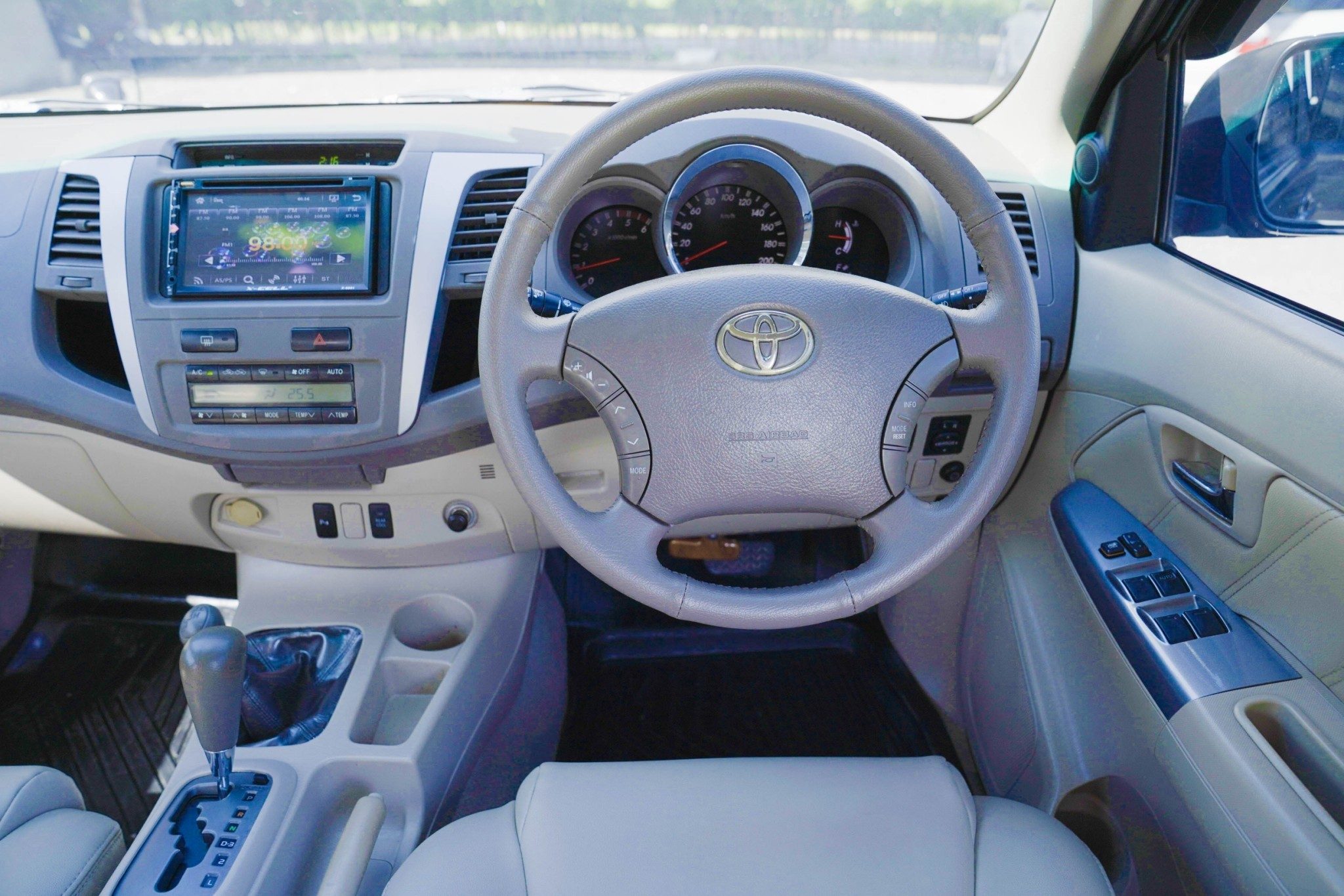 2005 TOYOTA FORTUNER 3.0 V AT4WD