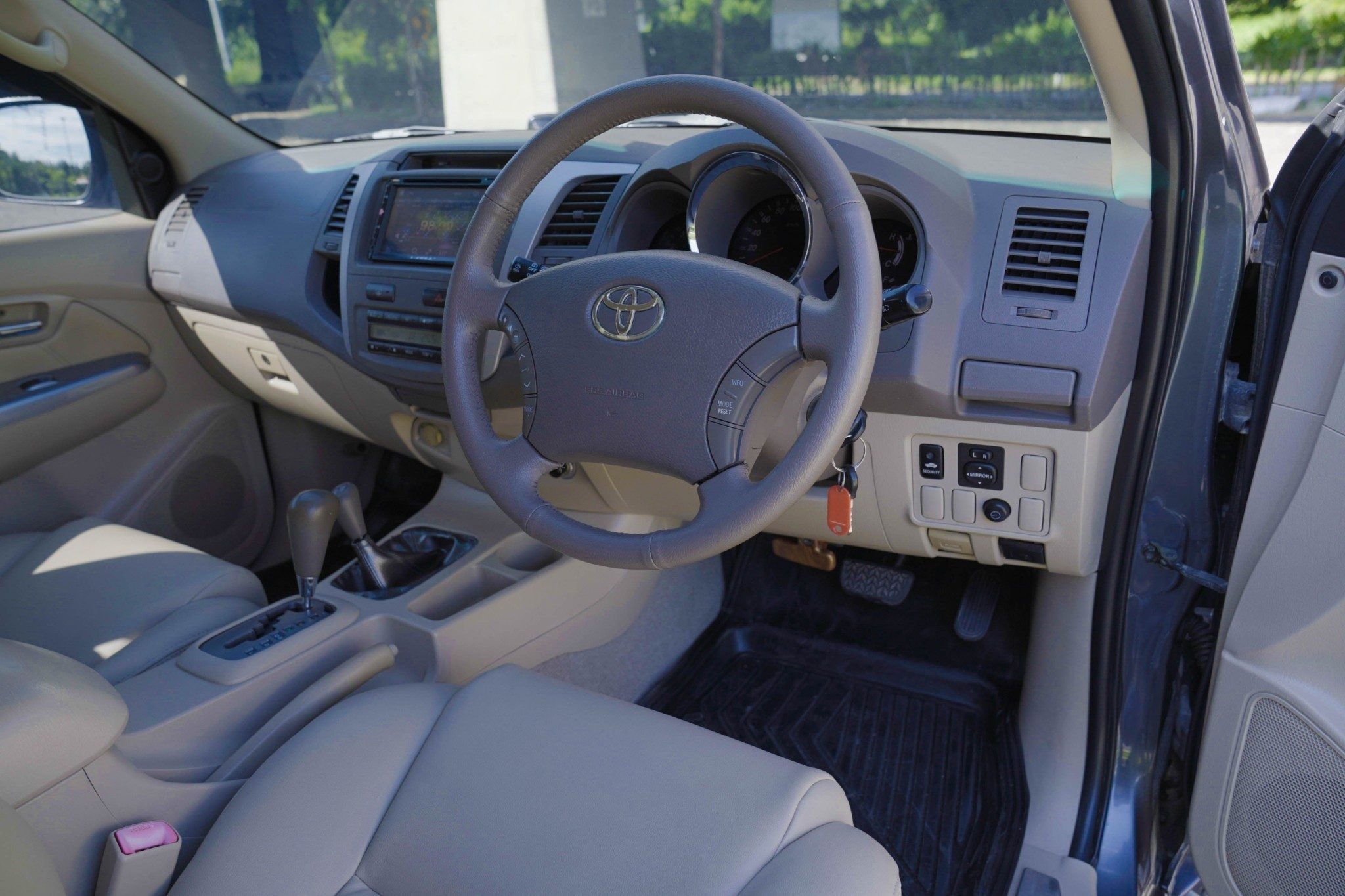 2005 TOYOTA FORTUNER 3.0 V AT4WD